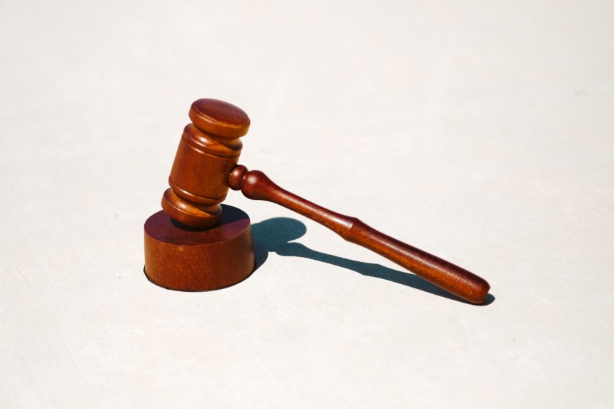 tingey-injury-law-firm-veNb0DDegzE-unsplash Novi zakoni u svetu: Od zabrane prodaje cigareta do besplatnih uložaka