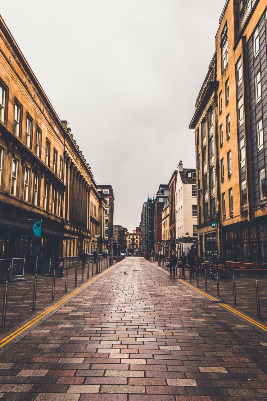 anthony-reungere-s6xt1mwF_iU-unsplash Studiranje u rodnom gradu: Šta dobijam/propuštam ako ostanem tu gde jesam?