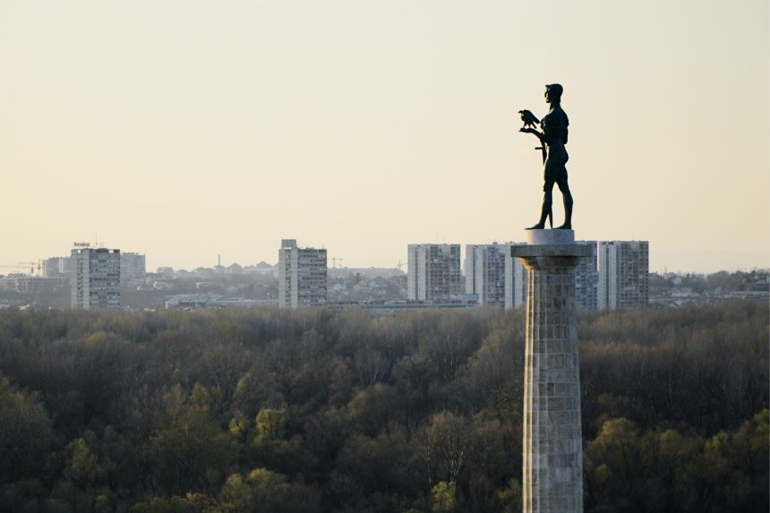 ivan-aleksic-cshxTngbX7A-unsplash Student u Beogradu: Kako se prilagoditi promenama i uklopiti se u novo okruženje?