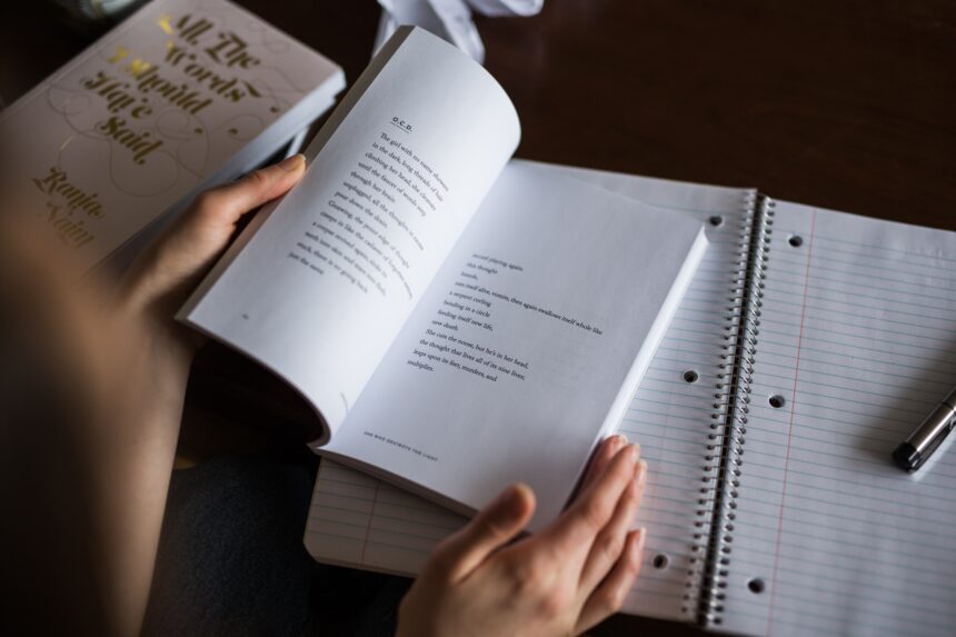 thought-catalog-PeRNNIGmoNU-unsplash Čitaonice i biblioteke u Beogradu spremne da dočekaju brucoše