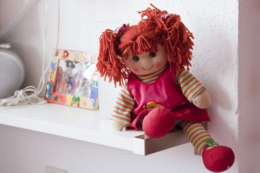 doll-299992_1920 Pokaži humanost na delu: Krpene lutkice za Dankin život