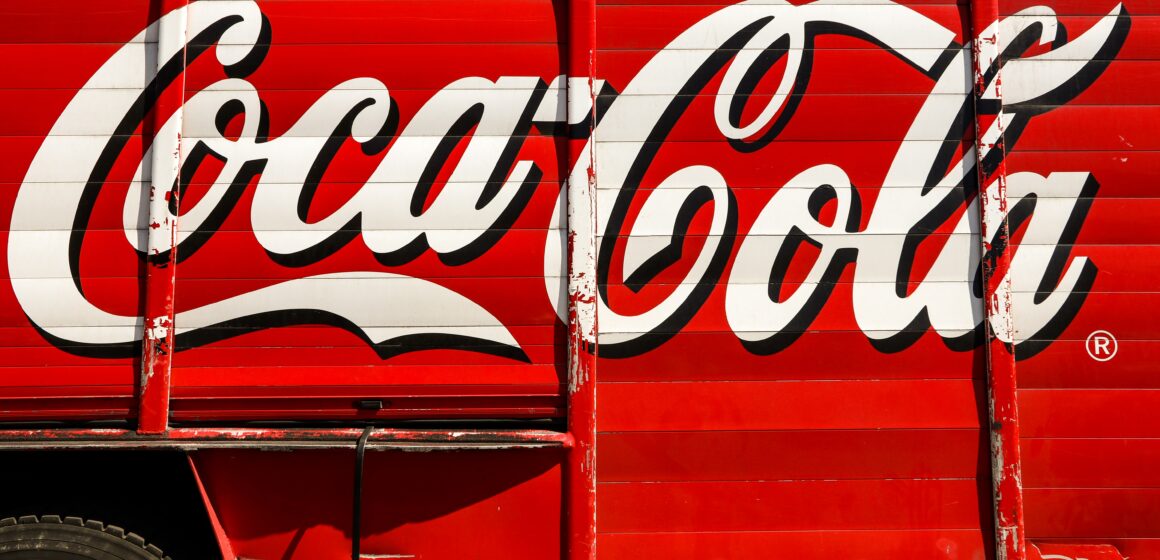 Prvi Coca-Cola telefon pušten u prodaju