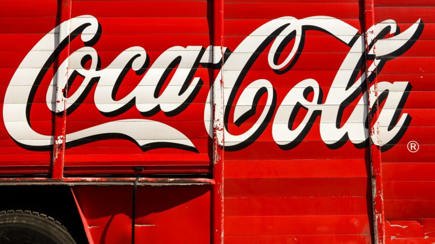 Prvi Coca-Cola telefon pušten u prodaju