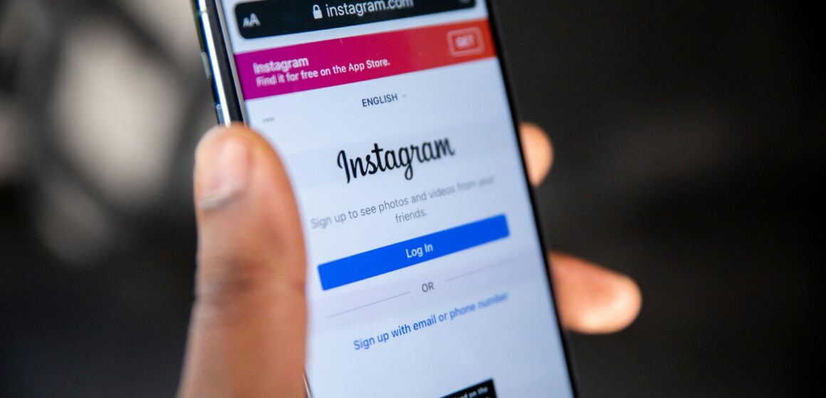 Ugašen Instagram profil koji je širio rasističke poruke