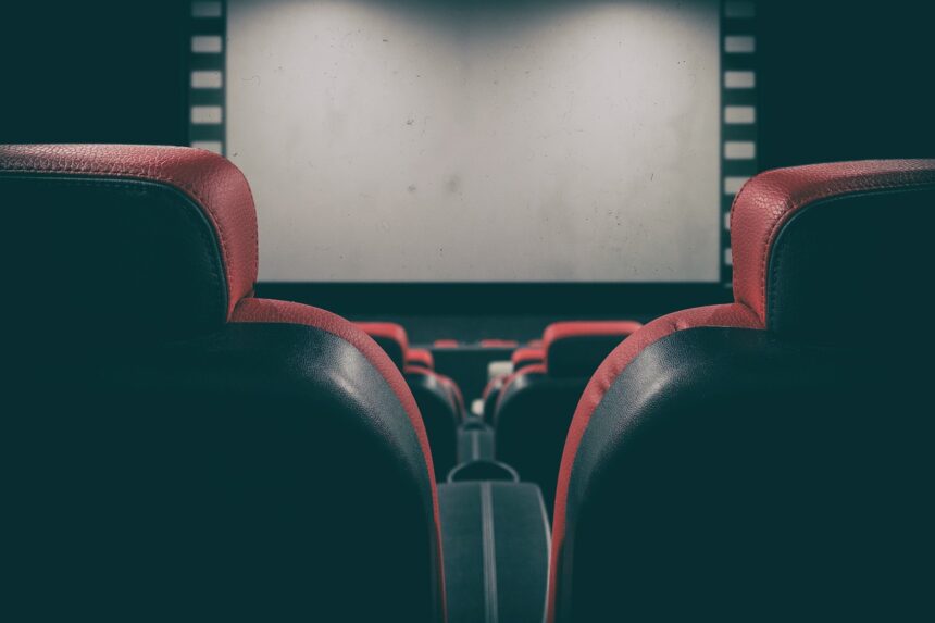 movie-theater-4213751_1280 Podrška iz pozorišta: Ansambli uz studente