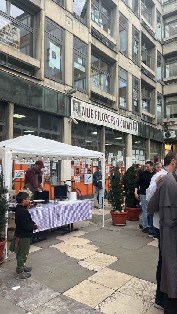 Gulaš solidarnosti: Kako se dinstala podrška akademskoj zajednici