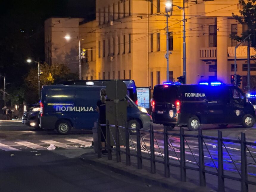 147952d7-72a9-45fd-85ab-23f3544a07fd Rektor osudio pokušaj upada na Pravni fakultet: Udarci usmereni protiv akademske zajednice