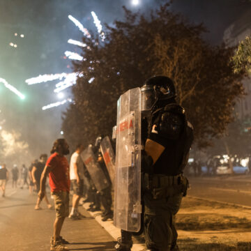 Studentkinja o torturi na protestu, MUP negira nasilje Studentkinja o torturi na protestu, MUP negira nasilje