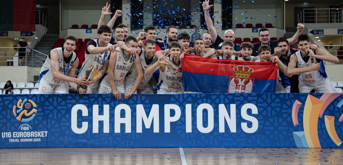 Posle 18 godina: Kadeti Srbije osvojili evropsko zlato u košarci Posle 18 godina: Kadeti Srbije osvojili evropsko zlato u košarci