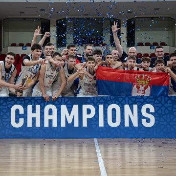 Posle 18 godina: Kadeti Srbije osvojili evropsko zlato u košarci Posle 18 godina: Kadeti Srbije osvojili evropsko zlato u košarci