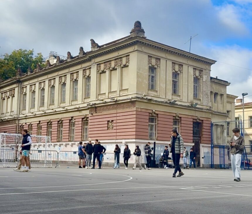 img_2271.jpg Dvodnevni bojkot nastave: Srednjoškolci uz Dijanu Hrku