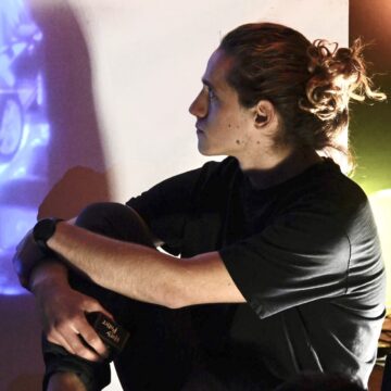 Gas ide iz Ljubljane u Beograd: Luka Grbić o cenzuri i rušenju Sneška Belića Gas ide iz Ljubljane u Beograd: Luka Grbić o cenzuri i rušenju Sneška Belića