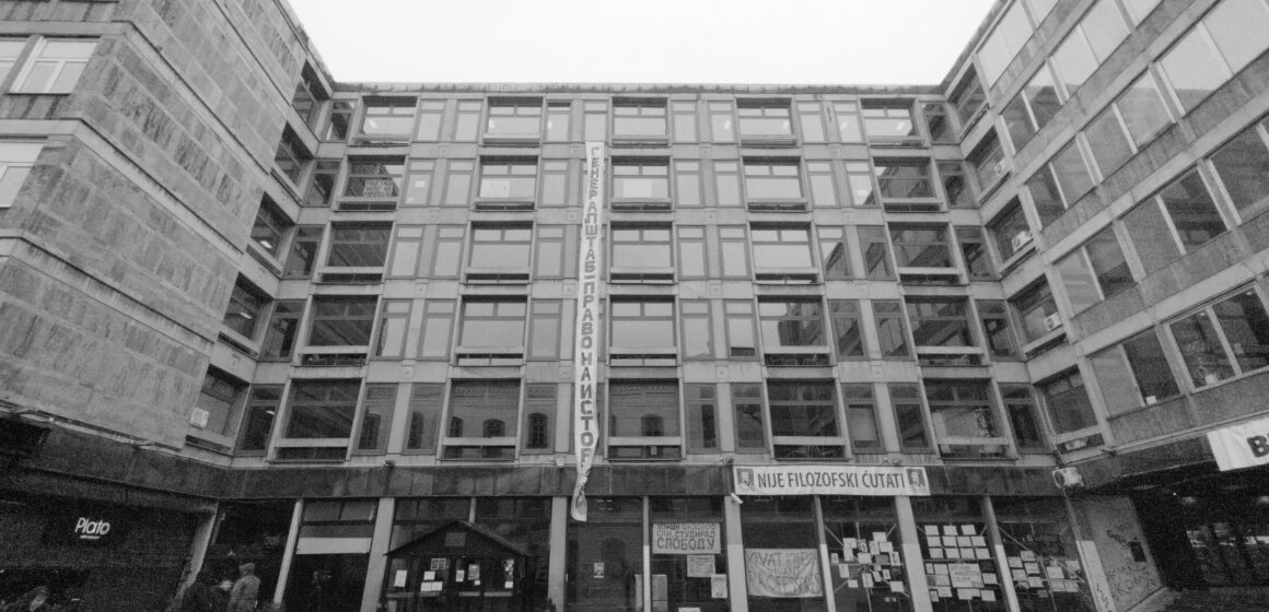 IMG_20260327_140821.jpg Tragična smrt studentkinje ispred Filozofskog fakulteta: Istraga u toku