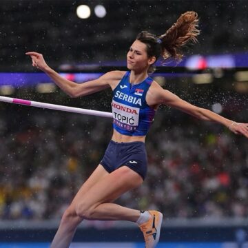 img_0760.jpg Angelina Topić zablistala u Torunju: Srebrna medalja na Svetskom prvenstvu