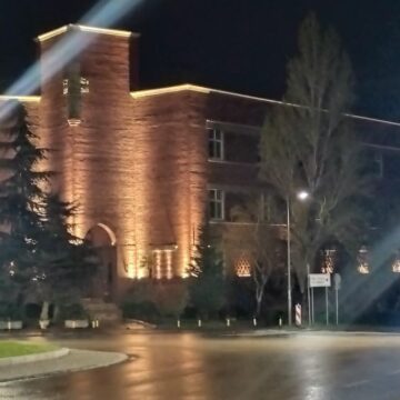 380d24e5-0cf9-4ac1-bd93-d11ac17cb17f.jpg Novi univerzitet budi strah među studentima: Da li će se Bogoslovski fakultet odvojiti od UB?