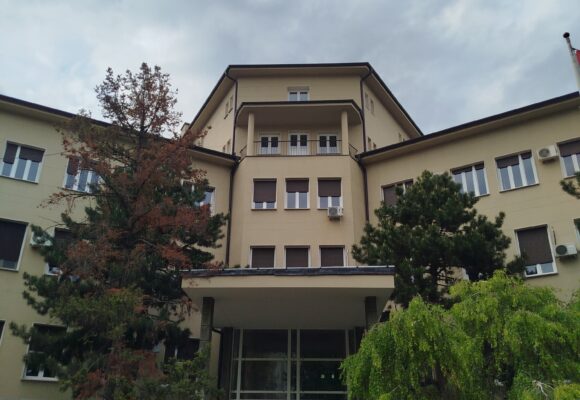 Od žalbe do barikade: Studenti blokirali Dekanat na MFUB (FOTO)